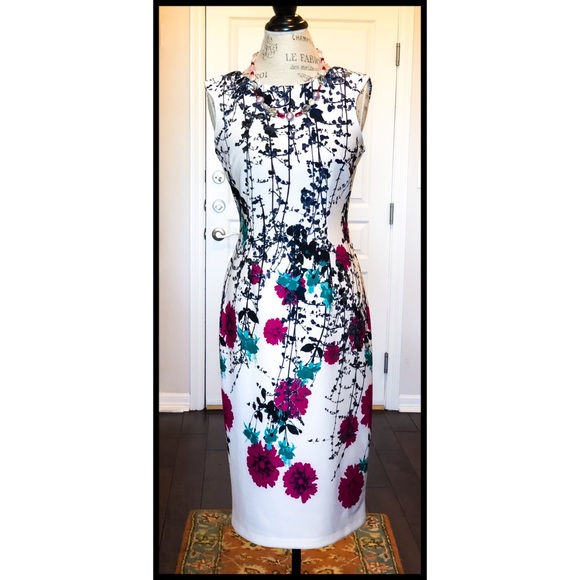 Gabby Skye Dresses & Skirts - Gabby Skye Size 4 Floral Print Sundress